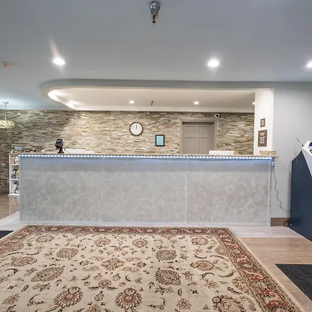 Hilltop Inn & Suites, Near Foxwoods Casino-2